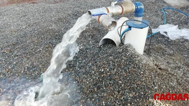 Tarlasına güneş enerjisi sistemi kurdu, sıfır maliyetle çiftçilik yapacak