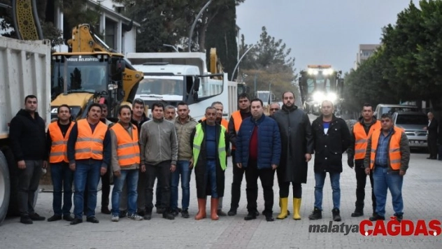 Tarsus Belediyesi, sağanak yağış ve fırtına için tedbir aldı