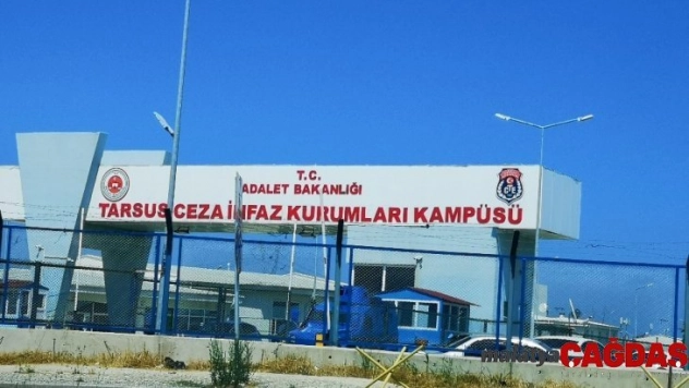 Tarsus Cezaevinde yangın: 19 kişi dumandan etkilendi