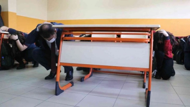 Tatbikat gerçeğini aratmadı