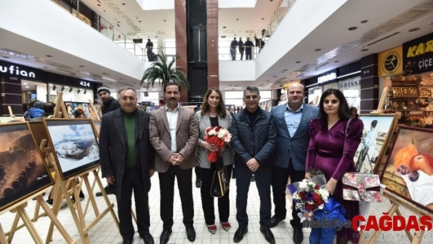 Tatvan'da 81 il öğretmen öğrenci resim ve sanat sergisi
