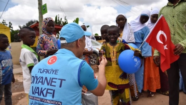 TDV 149 ülkede çocukların gülen yüzü oldu