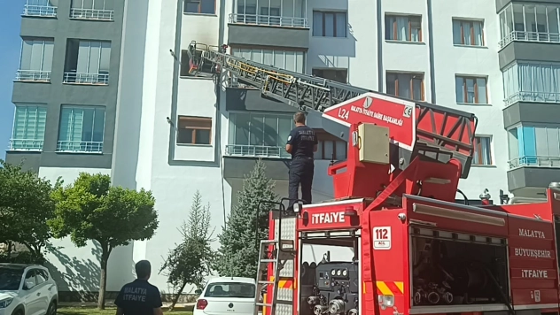 Tecde Mahallesi'nde Ev Yangını Korkuttu