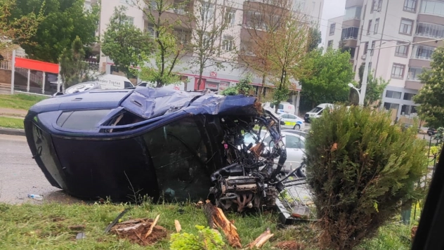 Yıldıztepe Mahallesi'nde Trafik Kazası: 2 Kişi Yaralandı