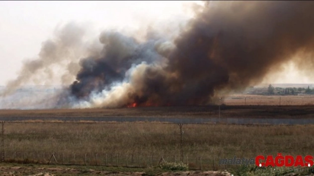 Telabyad'dan yoğun duman yükseliyor