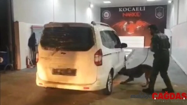 TEM Otoyolu'nda durdurulan araçtan 35 kilo eroin çıktı