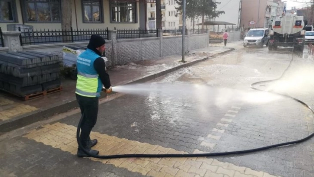 Temizlik personelinden geceli gündüzlü çalışma
