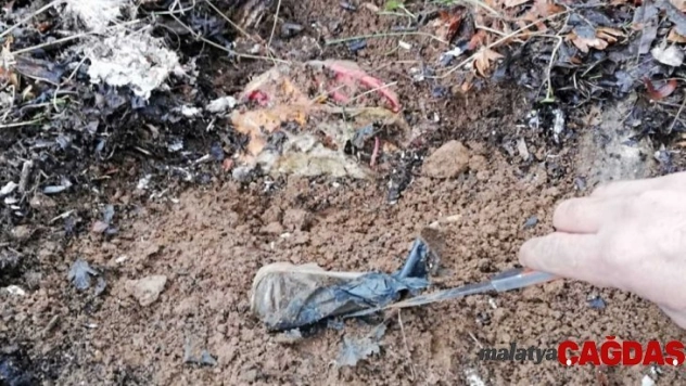 Teröristler vatandaşın geçtiği yola patlayıcı tuzaklamış