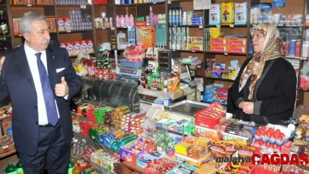 TESK Başkanı Palandöken: 'Kaçak sarma tütün bakkalın belini büküyor'