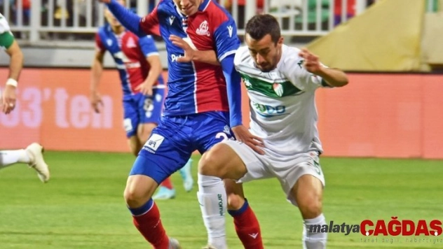 TFF 1. Lig: Altınordu: 0 - Bursaspor: 0