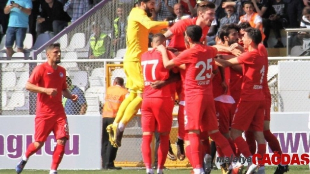 TFF 1. Lig: Keçiörengücü: 1 - Ümraniyespor: 1