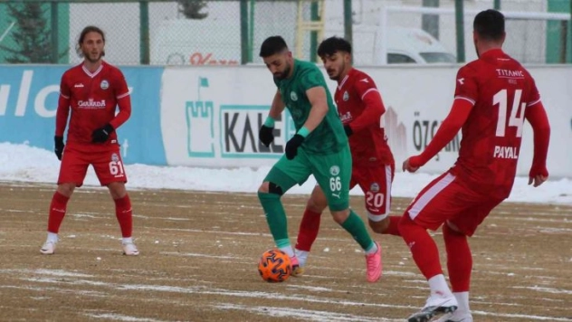 TFF 2. Lig: Sivas Belediyespor: 2 - Serik Belediyespor: 1