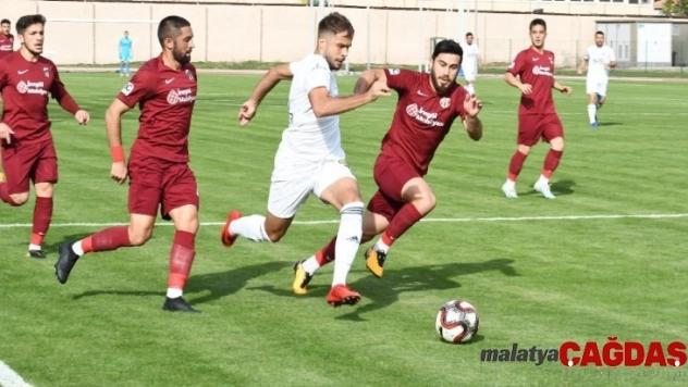 TFF 2. Lig: Tarsus İdman Yurdu: 2 - İnegölspor: 1
