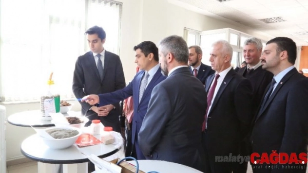 TİKA'dan Afganistanlı öğretmenlere STEM eğitimi