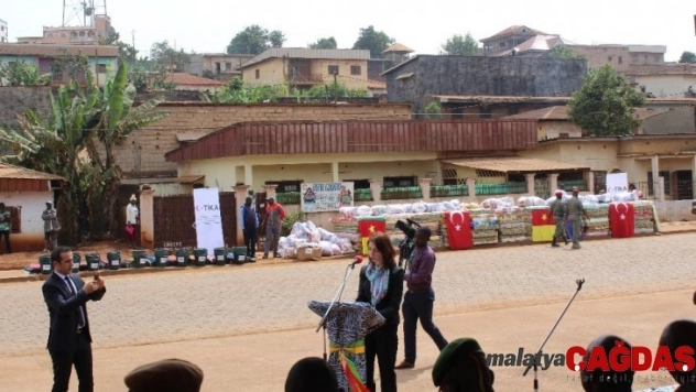 TİKA'dan Kamerun'da toprak kayması mağduru ailelere yardım