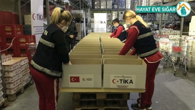 TİKA'dan Karadağ'da Gıda ve Hijyen Destek Programı