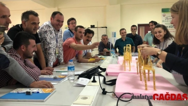 TİKA'dan Makedonyalı öğretmenlere STEM eğitimi