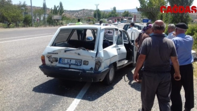 Tır ile otomobil çarpıştı: 2 Yaralı