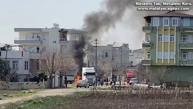 Tır yanmaktan son anda kurtarıldı