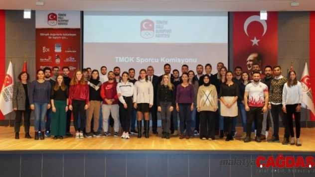 TMOK Sporcu Komisyonu toplantısı Olimpiyatevi'nde düzenlendi