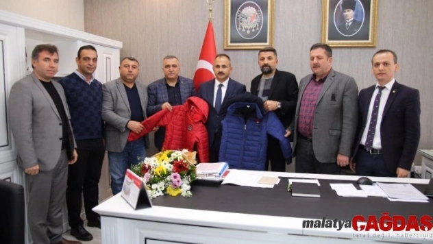 Tokat'ta 808 öğrenciye kaban yardımı