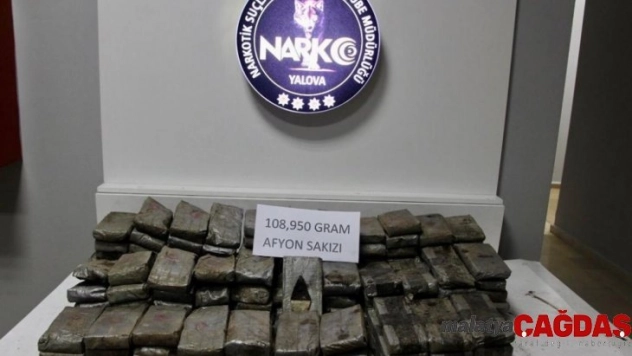 Toprak altından 108 kilo afyon sakızı çıktı