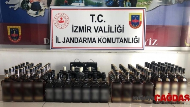 Torbalı'da 112 litre gümrük kaçağı içki ele geçirildi