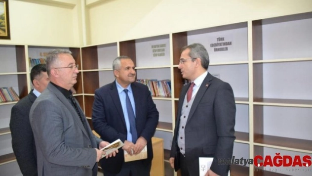 Tosya'da 8 okula kütüphane açıldı