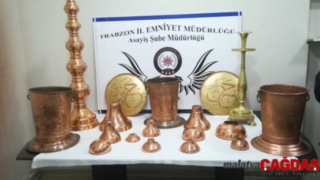 Trabzon'da camilerden çalınan tarihi eserler ele geçirildi