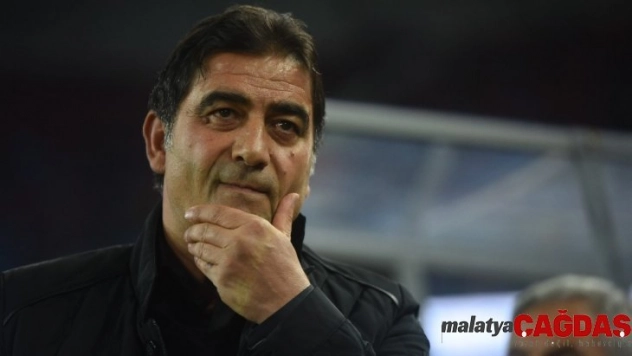 Trabzonspor'da Ünal Karaman dönemi sona erdi