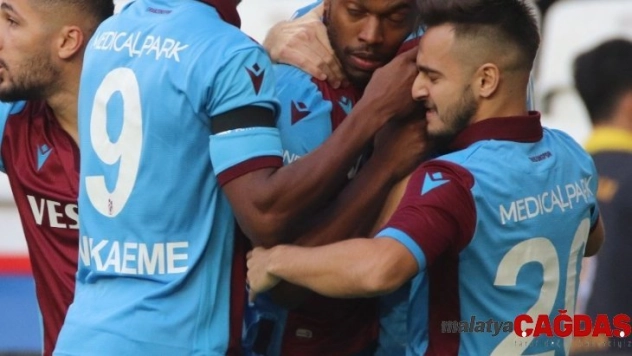 Trabzonspor'un forvet üçlüsü ikinci yarıyı iple çekiyor