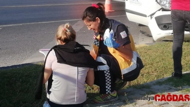 Trafik ışığının arızası kazaya sebep oldu: 1 yaralı