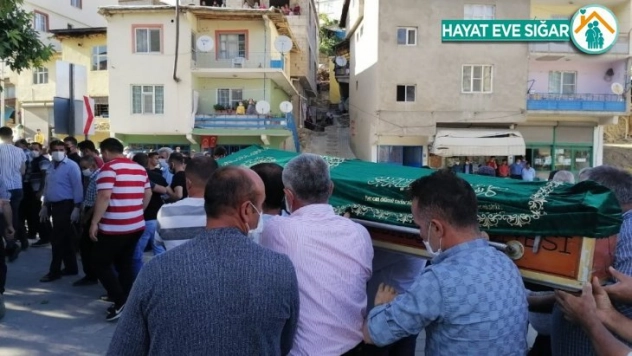 Trafik kazasında hayatını kaybeden karı koca yan toprağa verildi