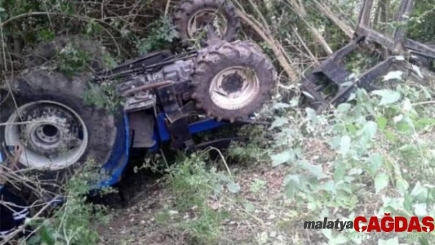 Traktör şarampole uçtu: 1 yaralı