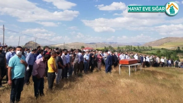 Tren kazasında hayatını kaybeden makinist son yolculuğuna uğurlandı