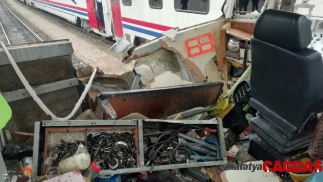 Tren rayında kaza: 1 ölü 3 yaralı