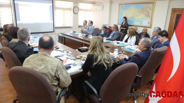 Tunceli'de Aile İçi ve Kadına Karşı Şiddetle Mücadele Toplantısı