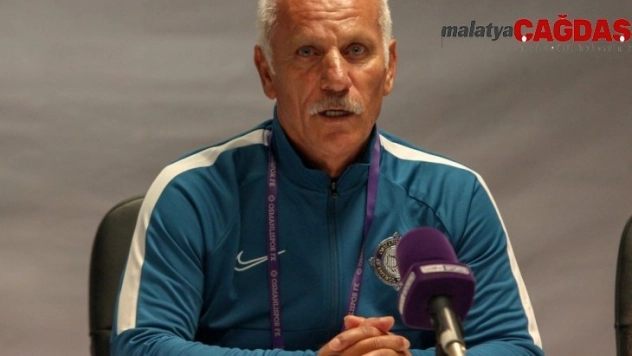 Turan İnce: 'Takımdaki genç futbolculardan çok şey bekliyoruz'