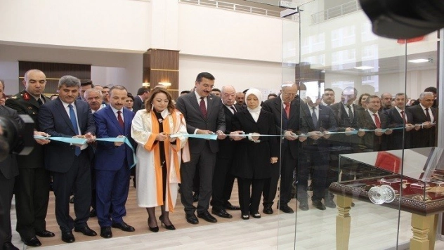 Turgut Özal, adını taşıyan üniversitede anıldı