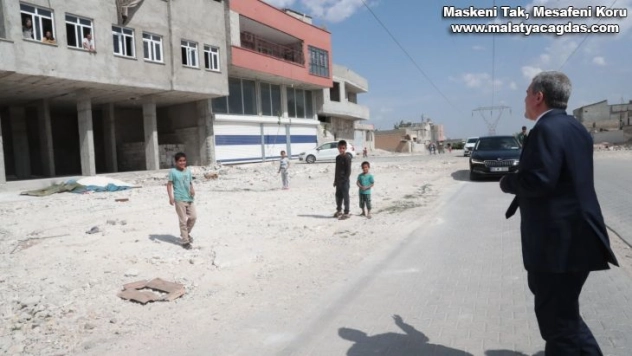 Turizm yolu için yıkım çalışmaları sürüyor