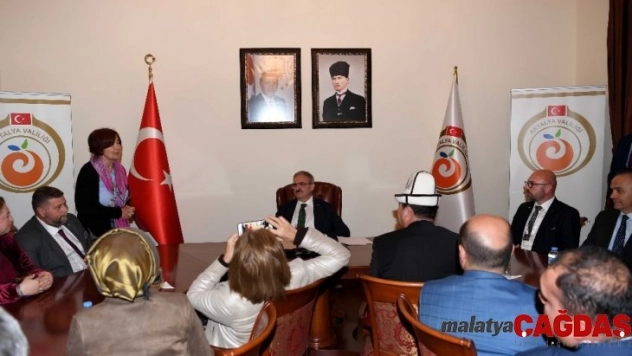 Türkçe konuşan 20 ülkenin girişimcilerinden Vali Karaloğlu'na ziyaret