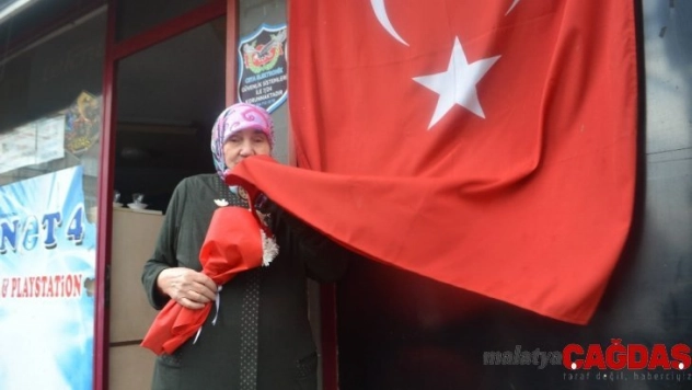 Türkiye'de gündem olan Nadire Nine: