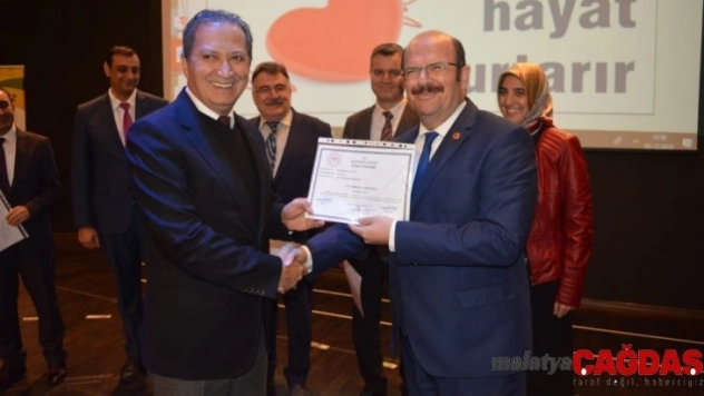 Türkiye'de ilk kez Milli Eğitim personeline ilk yardım eğitimi sertifikası