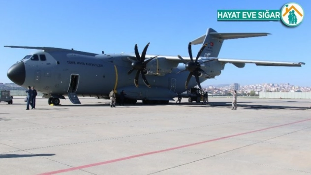 Türkiye'den Somali'ye malzeme yardımı