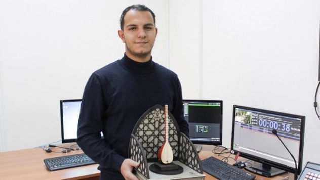 Türkiye'nin en genç ozanlarından biri aynı zamanda iletişim öğrencisi