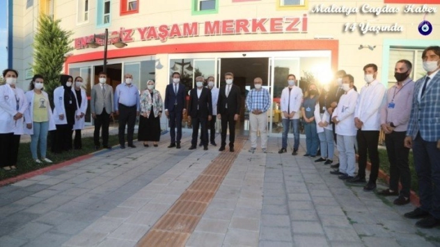 Engelsiz Yaşam Merkezine ziyaret