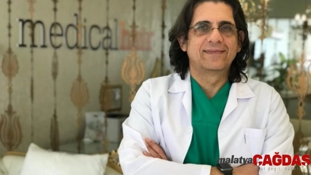 Türkiye, saç ekimi ve simülasyonunda dünya liderliğine oynuyor