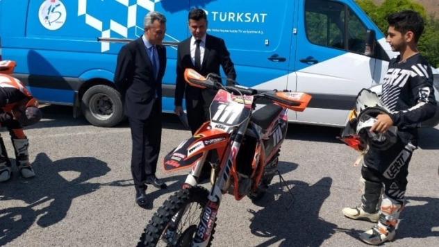 Türksat Dünya Motokros Şampiyonası'na sponsor oldu