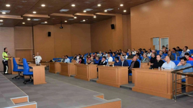 Tuşba Belediyesinden personeline 'trafik güvenliği' eğitimi