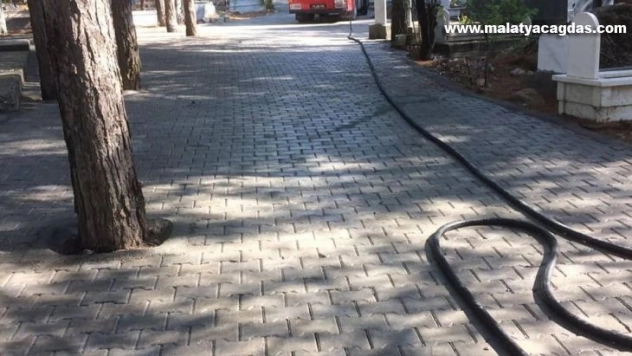 Tut Belediyesi mezarlıkta bakım yaptı